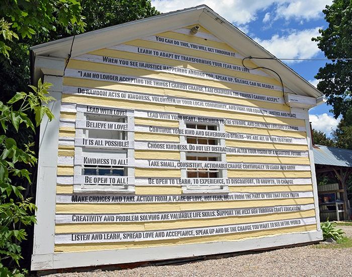 designboom's tweet photo. 'what next?' is a public mural to inspire hope in the face of the coronavirus crisis
https://t.co/sfYwocG0Ib https://t.co/MXjIinEFSM
