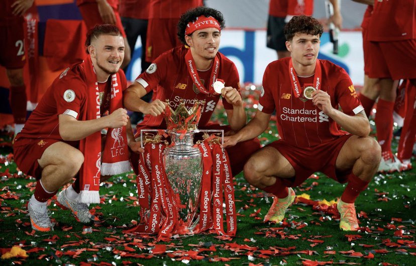 a thread of pictures of everyone with the trophy.