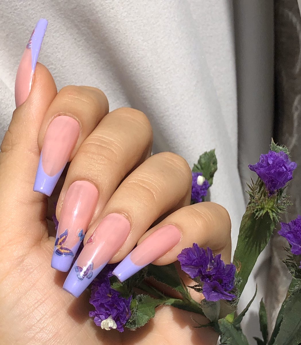 designsbynads's tweet photo. ‘Lavender Wings’ 🤩💜✨

Check our Instagram @designsbynads for application, sizing guide and shapes!
Dm for custom designs, orders or questions💜🔮
#designsbynads #pressonnails #butterflydecals #lilacnails #londonnails https://t.co/iugts4oC0p