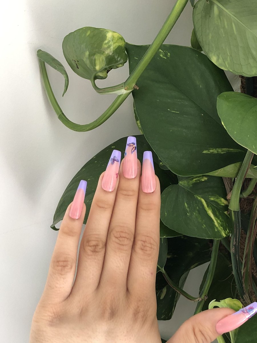 designsbynads's tweet photo. ‘Lavender Wings’ 🤩💜✨

Check our Instagram @designsbynads for application, sizing guide and shapes!
Dm for custom designs, orders or questions💜🔮
#designsbynads #pressonnails #butterflydecals #lilacnails #londonnails https://t.co/iugts4oC0p