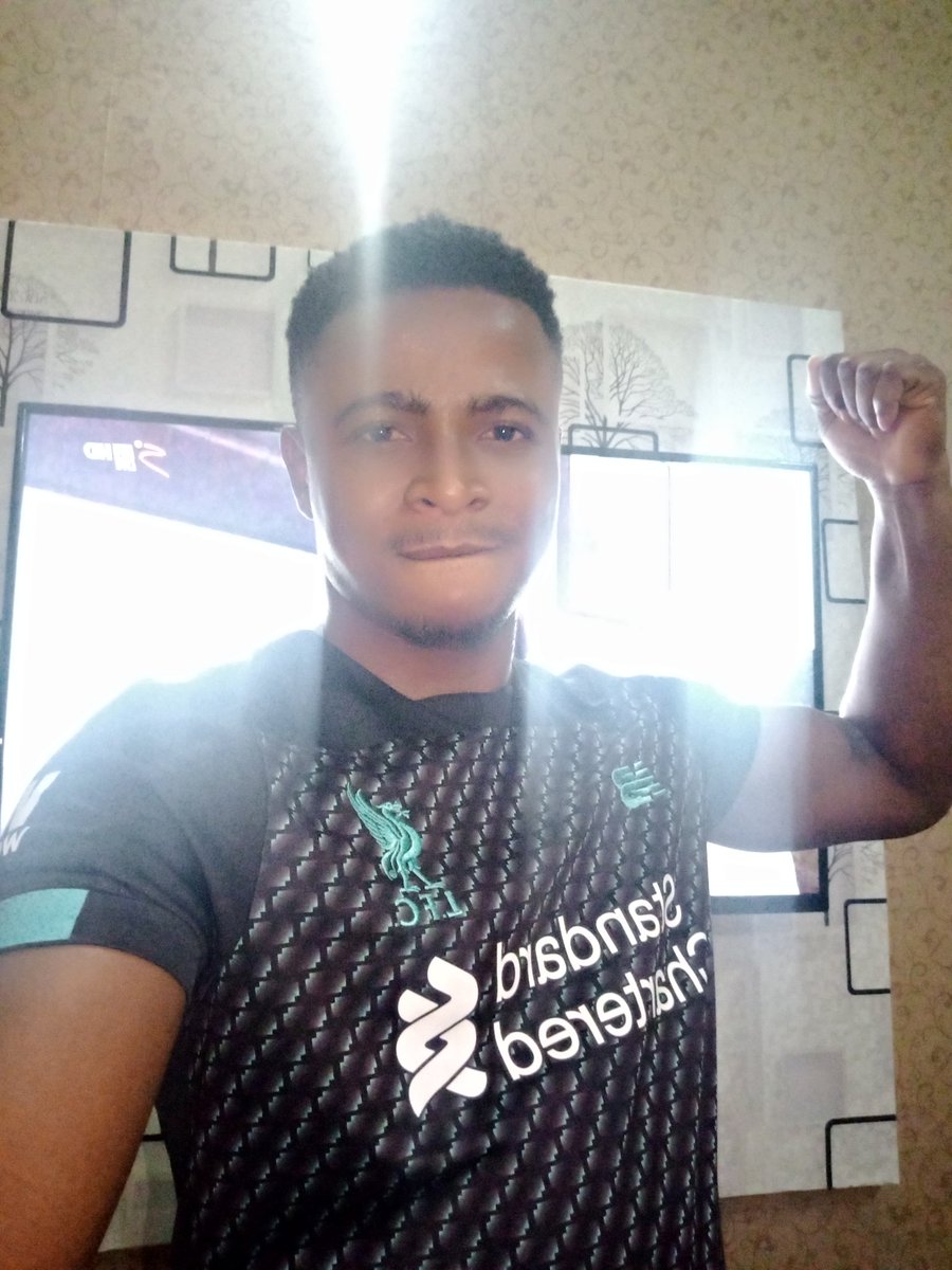 IZUMUNNAOBIJURU's tweet photo. Congrats to all @LFC fans all over the globe 🌍
#Liverpoolchampions
#After30years
#Liverpool https://t.co/YWmbO2Pkmt