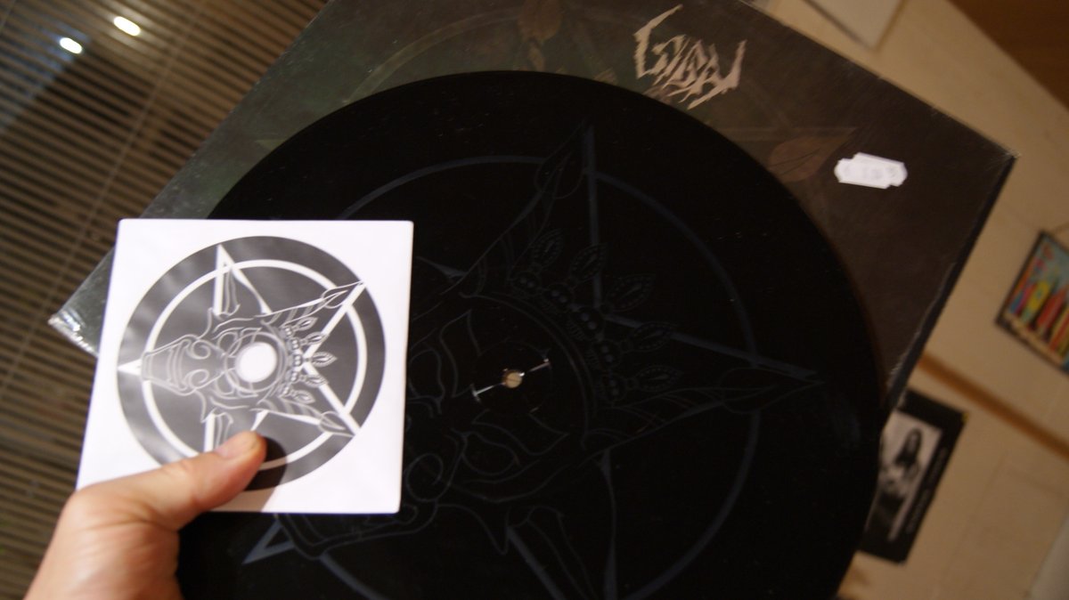 JanVervaeke1's tweet photo. @JanVervaeke1 / @michelserry87 ´s challenge 
100 albums uit het verre OOSTEN
Dag 68 : #Sigh  EP 2008 #Tokyo, #Japan)
A TRIBUTE TO VENOM 
Vinyl [etched]+ cd
LISTEN : https://t.co/JXZjlj4tTP 
INFO : https://t.co/2yHSFZG882  <<---
#HeavyMetal #asianchallenge https://t.co/m2gq7aZIFA