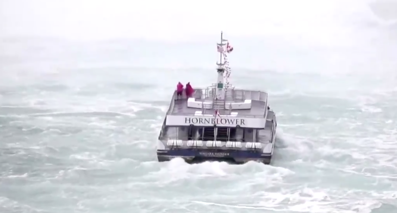 ItsDeanBlundell's tweet photo. Niagara Falls Tourist Ferry's Today
      The USA                                                    Canada

            And you wonder why we won't let you in. https://t.co/258t1zdvlv