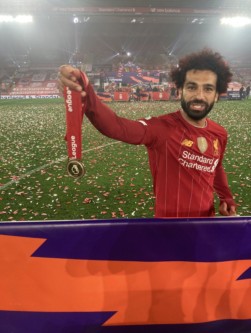 a thread of pictures of everyone with the trophy.