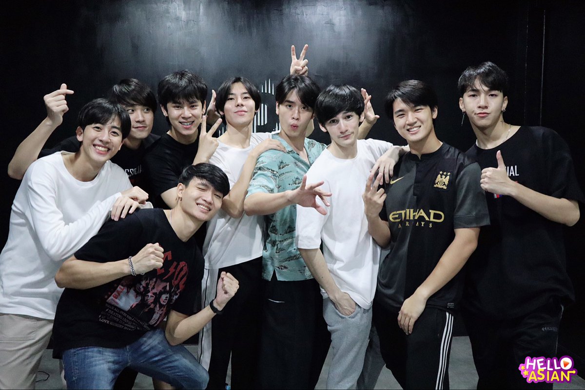 InntouchxLove's tweet photo. 💛 #myengineerมีช็อปมีเกียร์มีเมียรึยังวะ
#myengineernotmyend
#morethanjustmyengineer
#MyEngineer1stfanmeeting 💛 @napattouch99 😻 https://t.co/vj15s2Bq0G