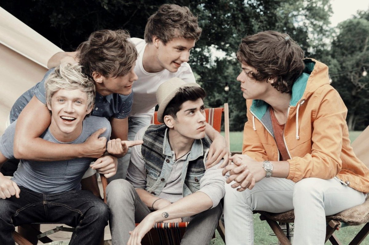 larriesmalik's tweet photo. 𝙰𝚕𝚠𝚊𝚢𝚜 𝚒𝚗 𝚖��� 𝚑𝚎𝚊𝚛𝚝, @onedirection, 𝚢𝚘𝚞𝚛𝚜 𝚜𝚒𝚗𝚌𝚎𝚛𝚎𝚕𝚢, 𝙼𝚊𝚛𝚒𝚊 https://t.co/CvBywsLyfS