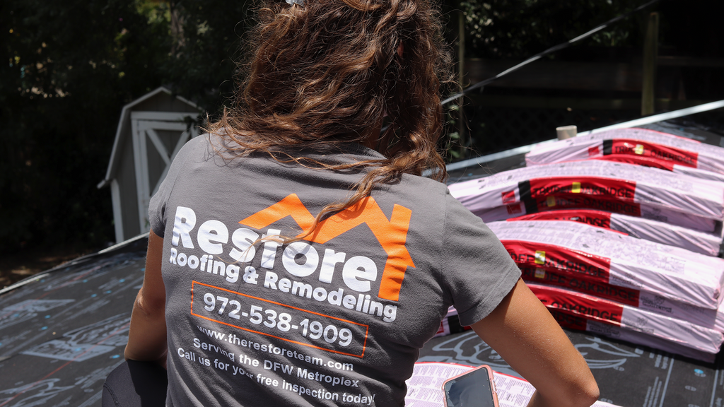 LocateWater's tweet photo. Loretta is one of our Project Managers, give her a call to have her come out and inspect your roof for FREE! 469-525-0809 
Refer a Friend: https://t.co/cu2PNJN5qN #roof #roofing #remodeling #constructioncompany #roofer https://t.co/FujpNBR7mT