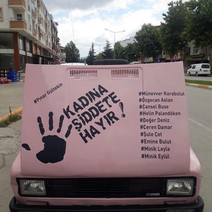 Kadına şiddet ve kadın cinayetleri duymak istemiyoruz, buna dur dedirtecek gereken cezalar verilmeli artık, yeter...! Kadın cinayetleri politiktir! Yaşamak Haktır!                        Bugün ölmedim yaşıyorum ya sen?         Ölmedin Yanındayız