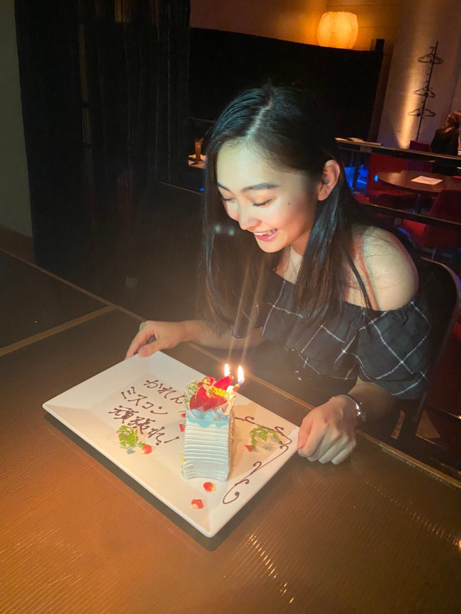 karen_ariga_'s tweet photo. こんにちは！
昨日Tiktokを開設しました🤗良かったらフォローといいねお願いします🥳
https://t.co/8jRopFaNO1

こちらの写真は先日お友達にサプライズで応援してもらった時のものです！これからも一生懸命頑張ろうと改めて思いました✊🏼

今日も投票とRTよろしくお願いします😉 https://t.co/mt2ytsQ5AE