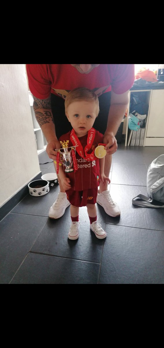 davidheller87's tweet photo. My very own mini Hendo has seen us win everything in 17 months! My best mate and and celebrated tonight #makingmemoriesforlife #CHAMP19NS https://t.co/doXBA8rMUt