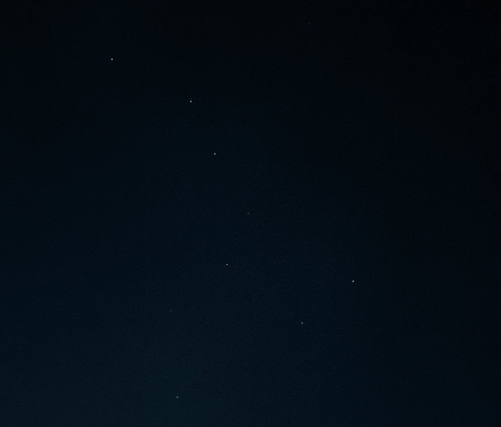 CostyPenna's tweet photo. Spent a few hours stargazing and managed to take a photo of the constellation 'Ursa Major'! Absolutely stunning :)
#stargazer #astronomy #ursamajor #nightsky https://t.co/WKgWPf9CKV