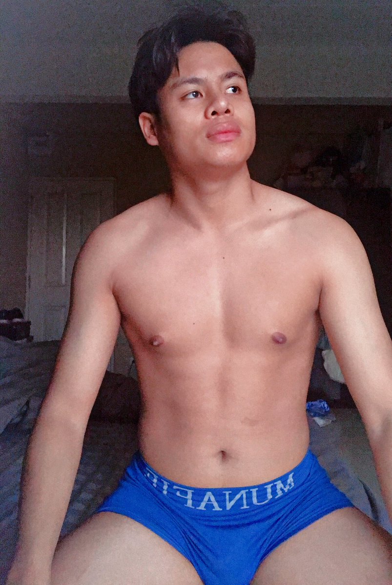 PLaisakun's tweet photo. อยากอ้อน #gay https://t.co/yrETKn5gZu