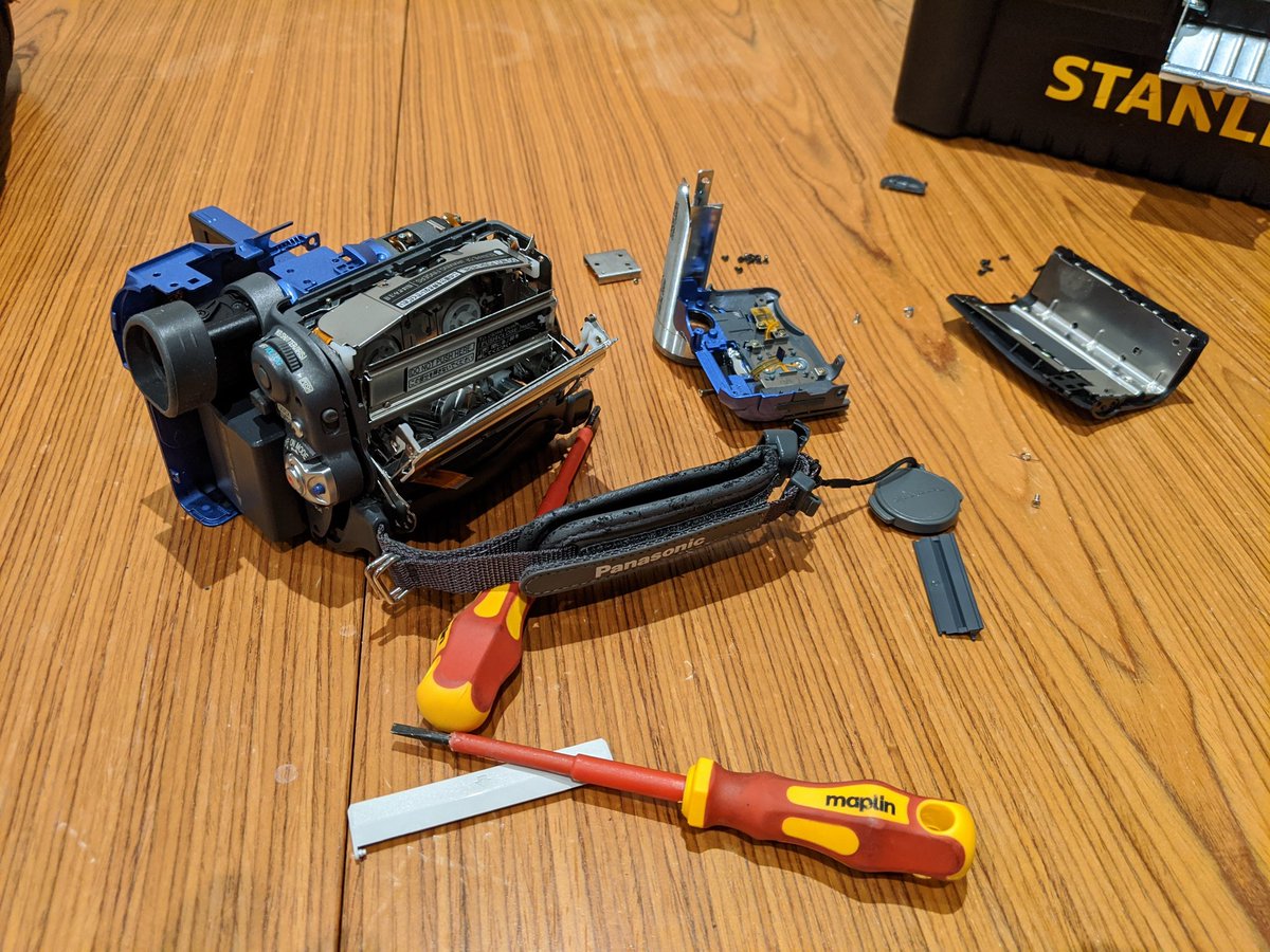 MartLovesTech's tweet photo. Well that didn't go very well. The old family camcorder was stuck after not being powered up for over 15 years. The tape was stuck in the drive. It's not stuck any more but... Oh well. https://t.co/NAv0OtoO8F