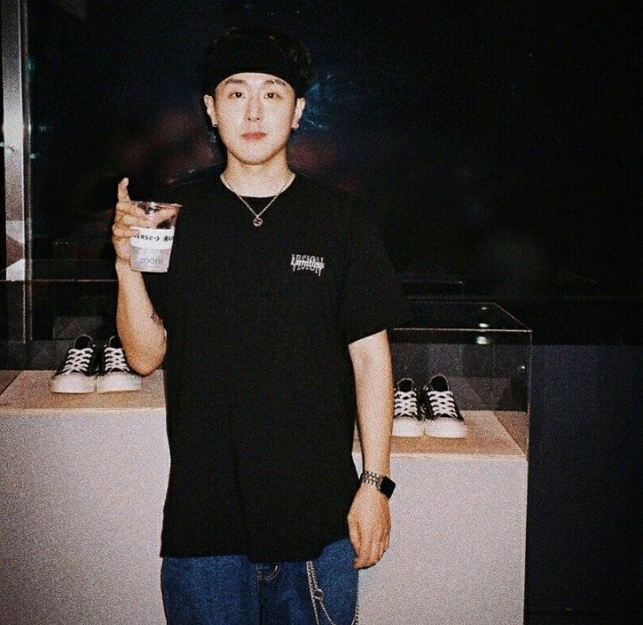 ph-1 this has a double meaning; the first one is the obvious reference to acidity the second one is his initials from (p)ark (h)arry & the 1 is from his korean name junwon; the won is pronounced very much like " one " :))