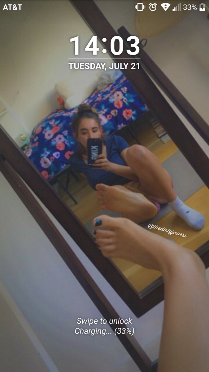 One for the lock  and one for the home  Keep my soles on your mind at all times  More soles, toes, & dirty socks all week on my onlyfans   http://onlyfans.com/thedirtyjewess ~FinD findom footdom Jewish domme big feet footfetish pretty soles foot pics for sale homewrecker piggy