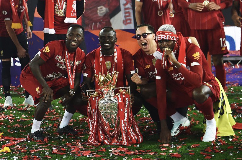 a thread of pictures of everyone with the trophy.