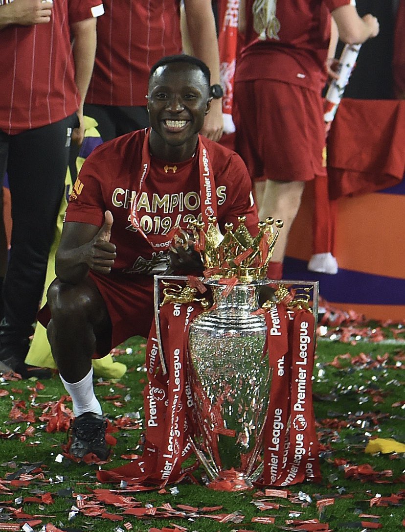 a thread of pictures of everyone with the trophy.