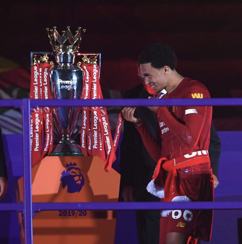 a thread of pictures of everyone with the trophy.