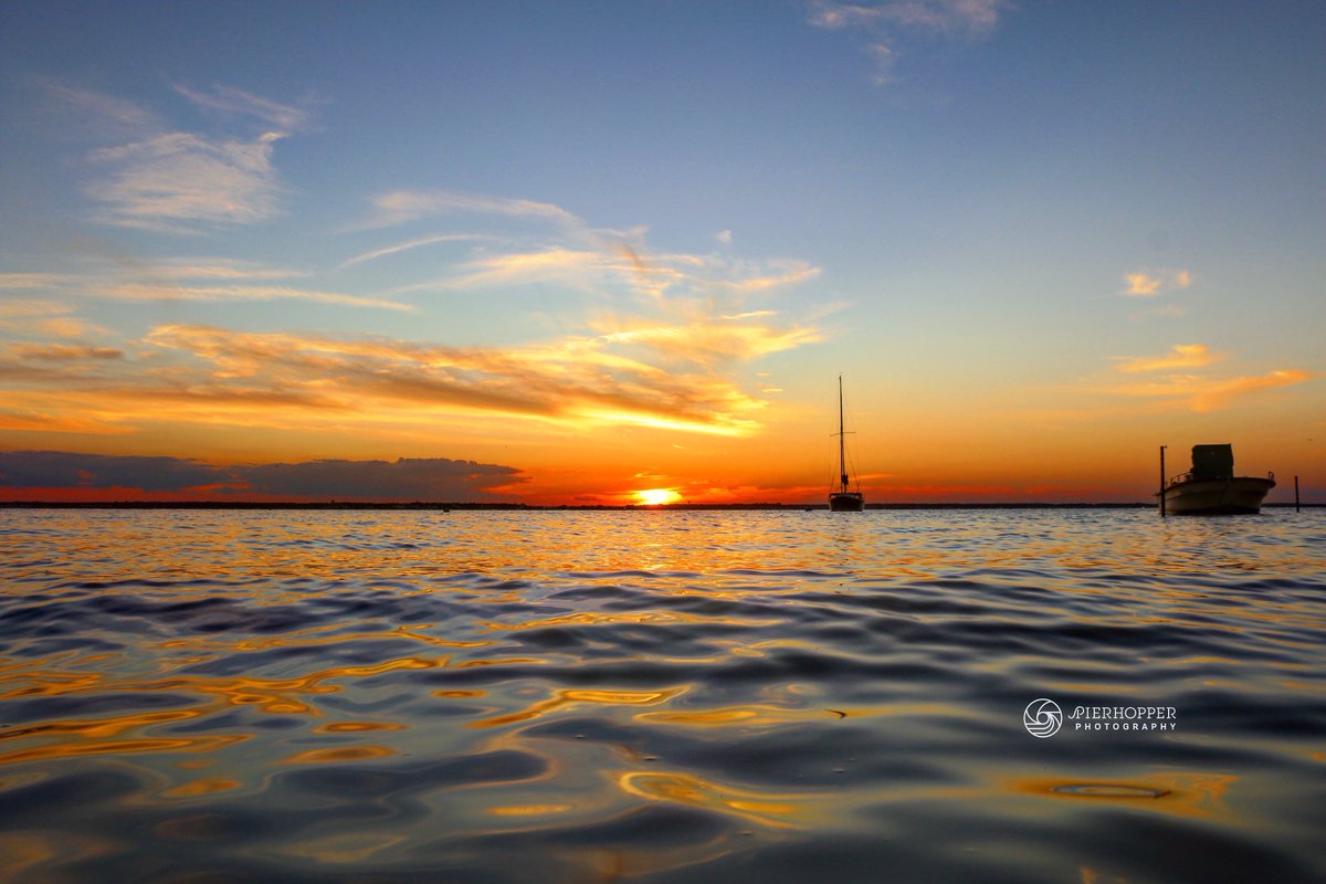 pierhopper_pics's tweet photo. Watery sunset. #jerseyshore #seasidepark #oceancounty #theoceancounty #newjersey #jshn #locallivingnj #njisbeautiful #njspots #just_newjersey #scenicnj #wildnewjersey #njshooterz #njphotographer #njisntboring #canon #canonphotography #canonusa #sunsetphotography #boat #sailboat https://t.co/x5iVjAsG5u
