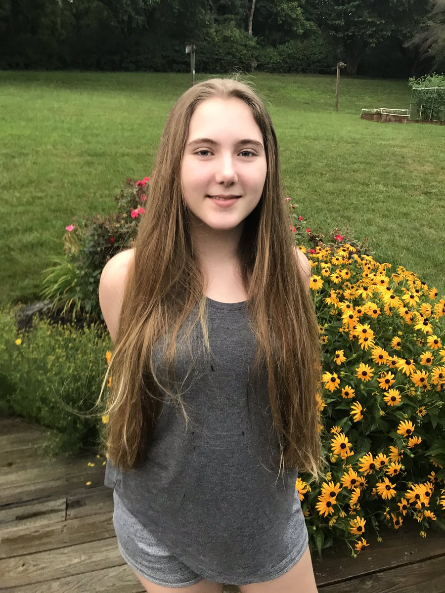 heart_bonnie's tweet photo. So proud of my daughter Miranda! #HairDonation #TenInches #WigsForKids https://t.co/M5D6XC1dh4