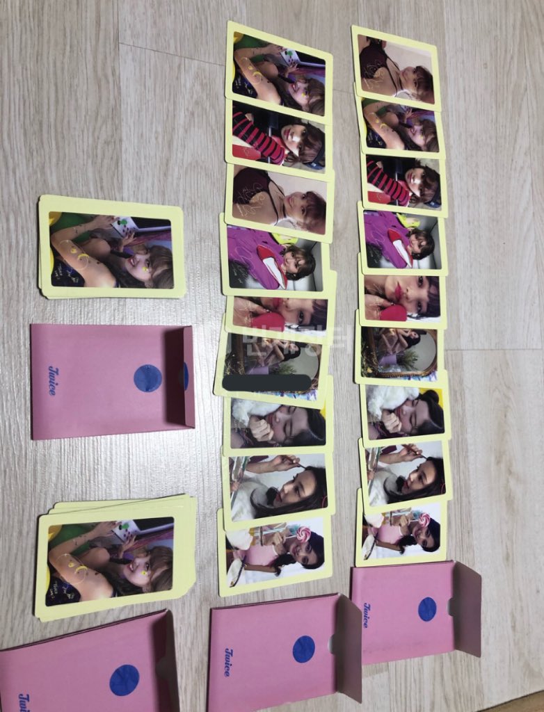 Teudoongiekshop's tweet photo. 500 php(complete inclu & w/ pobs)
-tcl2 (2slots)
-twicetagram (4slots)
470 php (complete inclu w/o pob)
-yes or yes (1slot)
-twicetagram (2slots)
450 php (pb+cd+pob)
-page two (1slot)
350 php (pb+cd+sticker)
-tcl1 (2slots)
300 php (pb+cd)
-signal (3slots)
dm to avail #TSPHBUNJANG https://t.co/E464JysK7Y