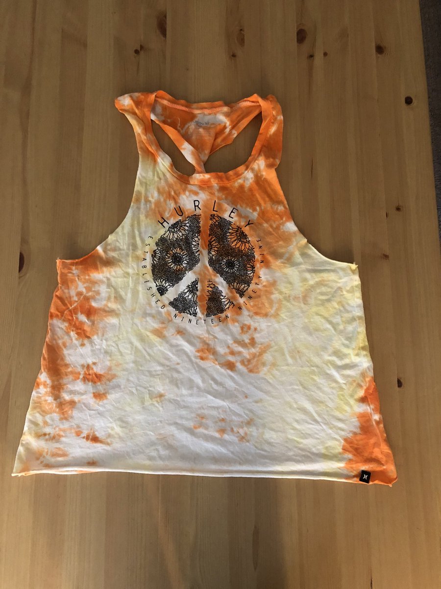 KTraves1's tweet photo. Hurley Tank Top, Women’s Size Medium. #hurley #tanktop #Orange #peacesign #yellow #tiedye #rave https://t.co/syNXEOKCuJ