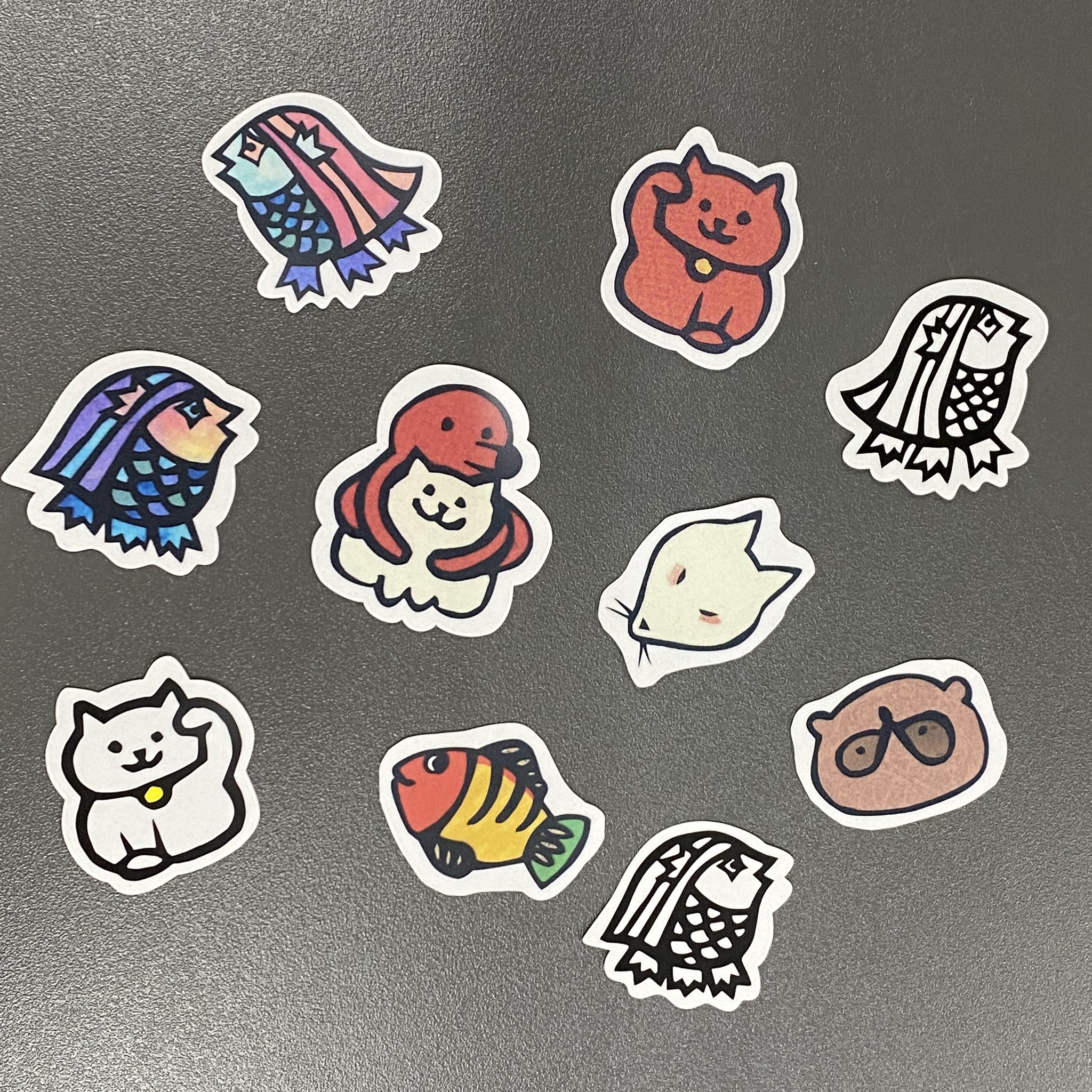 オガタミホ 新作グッズ 縁起物フレークシール 縁起物っぽいモチーフがたくさん詰まったフレークシール 中は3分の1は猫なので ドキドキこっそり送ってみました 2枚目の画像の子たちに犬張子と招き猫が加わった12種各2枚 ランダム1枚の25枚入り 上質 オガタミホ 新作グッズ 縁起物フレークシール 縁起物っぽいモチーフがたくさん詰まったフレークシール 中は3分の1は猫なので ドキドキこっそり送ってみました 2枚目の画像の子たちに犬張子と招き猫が加わった12種各2枚 ランダム1枚の25枚入り 上質