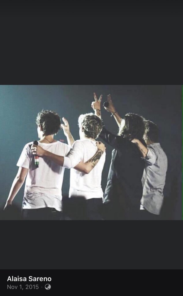 hoelystyless's tweet image. she really said see you in 2 years i didnt expect id wait for 5 years but im still here hope something gr8 building up to this moment will happen today  #10YearsOfOneDirection #10YearsOf1D