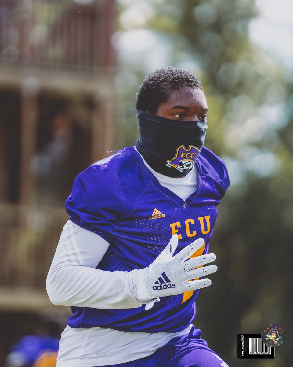 ECUPiratesFB's tweet photo. 95° never felt better #OnePirateNation https://t.co/Q5qyS4wnTN