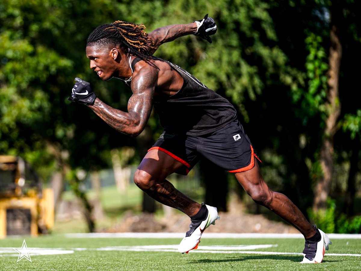 dallascowboys's tweet photo. Rookie Work 😤💪🏾
⁣
@_CeeDeeThree | #EarnTheStar https://t.co/qsSDuxycoy