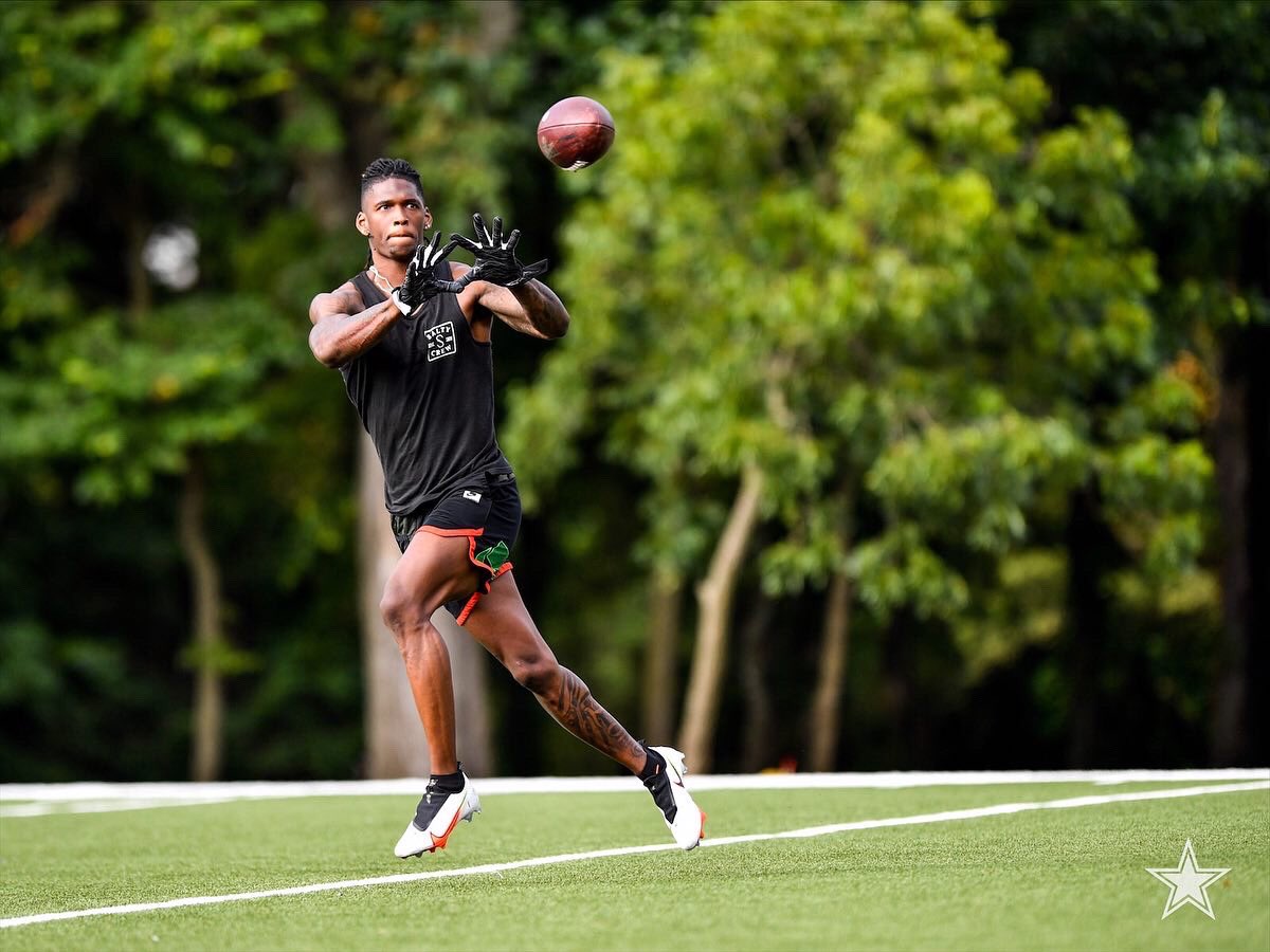 dallascowboys's tweet photo. Rookie Work 😤💪🏾
⁣
@_CeeDeeThree | #EarnTheStar https://t.co/qsSDuxycoy