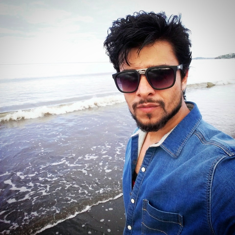 rjmanav001's tweet photo. Long time, no "sea" 😣 #thrusday #Throwack #manila #Dairies #phillipines #TravelStories #BeingManav #MyRjManav #instanational #instagood #picoftheday https://t.co/yeo5xsGzlb