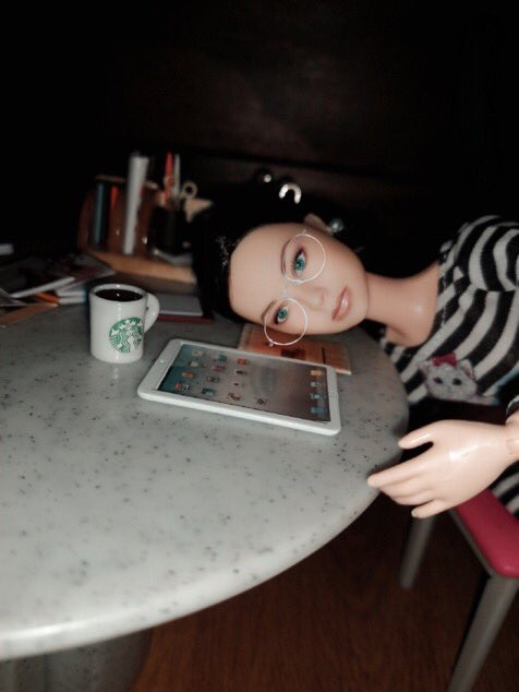 BarbieTessaV's tweet photo. Studying is hard. Can I take a nap now? 😩 🇧🇷 https://t.co/8SOC1AZDvM #BarbieTessaAroundTheWorld #Barbie #BarbieTessa #BarbieTessaVirtue #TessaVirtue #StudyBreak #StudyBreakSelfie https://t.co/Z1BxfBkbrZ