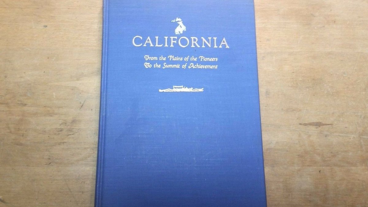 MarkSbookshelf's tweet photo. California: From the Plains of the Pioneers To the Summit of Achievement- 1951
https://t.co/Osy7Om8GWq https://t.co/7TNsTsX1X2