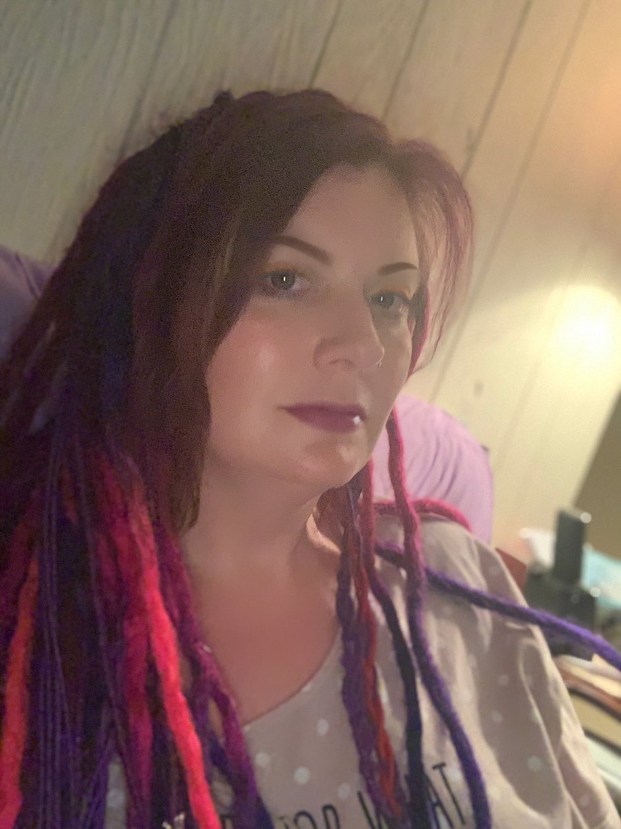 saradarkness11's tweet photo. Do you like #dreadlocks #partialdreads #gothgirl #biker https://t.co/32iRZmnLzG