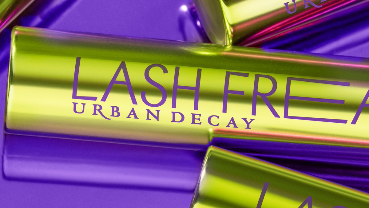 UrbanDecay's tweet photo. 🎵 She's a super freak, super freak...she's super freakkkkyyyy 🎵... 23.6X more lash volume. 40% more visible length. Up to 20-hour wear. Get Lash Freak Mascara NOW at @LookFantastic in the UK  by clicking the link: https://t.co/U4VvQvA2rJ #UrbanDecay #LashFreak #Makeup #Lashes https://t.co/GzNoBPj5ob