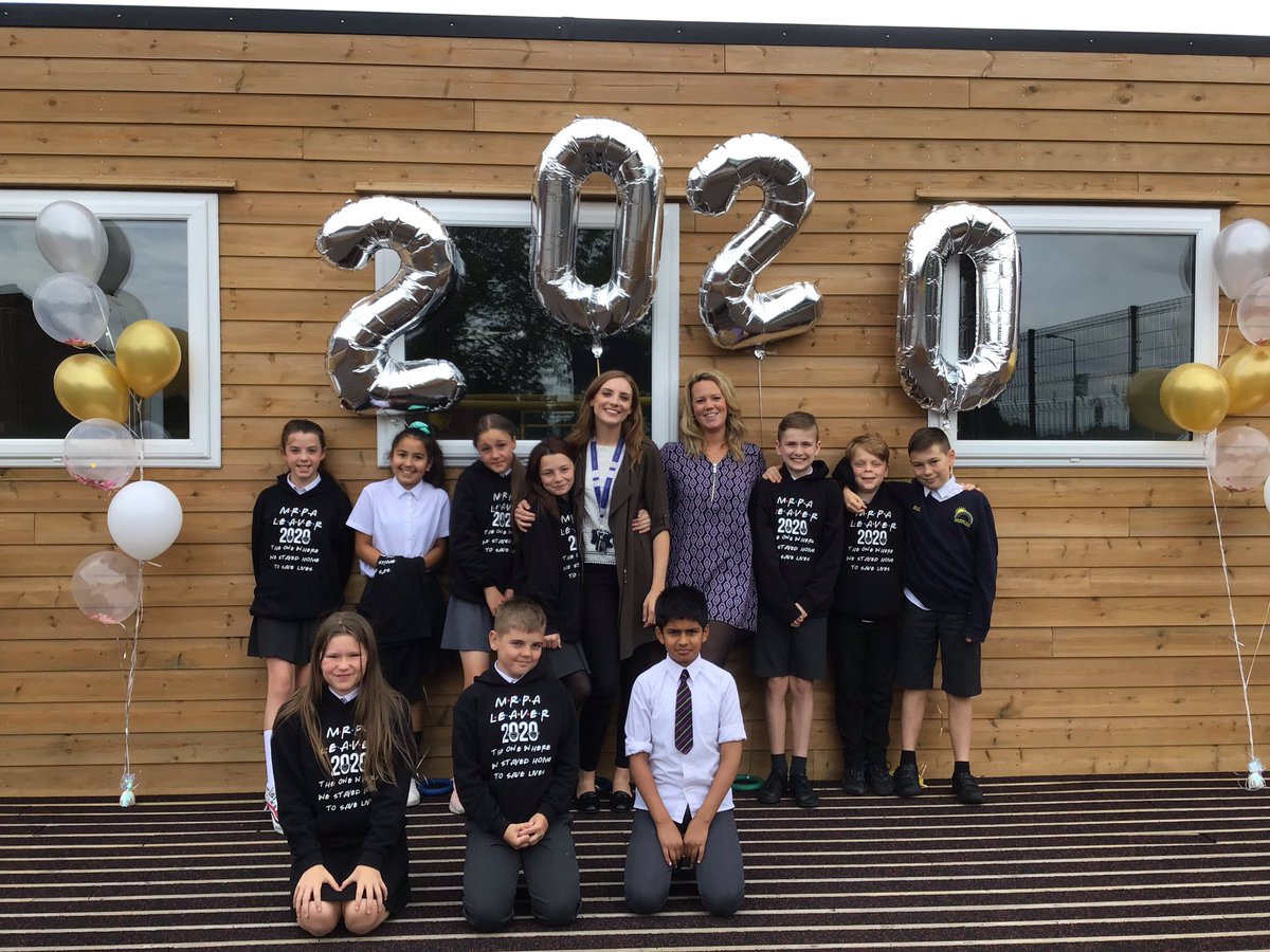 Year6A's tweet image. Miss Evans and Miss Farrington, it’s been an absolute pleasure working with you! Thank you for your help, support and friendship over the year! Couldn’t have done it without you! @MRPAyear6B   #teamworkmakesthedreamwork