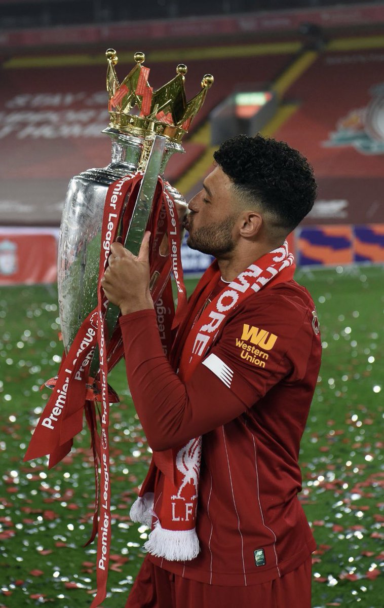 a thread of pictures of everyone with the trophy.