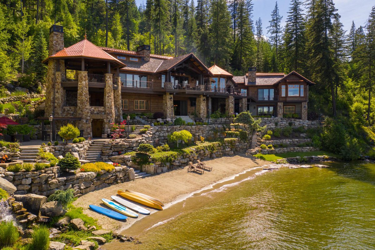 Andrew_graham_9's tweet photo. Anyone got an easy $27M laying around for this one on Coeur D’Alene Lake? https://t.co/b0g0B5n7Ft