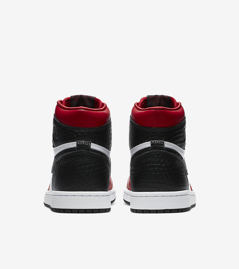 SOLELINKS's tweet image. Official Images of Women's Air Jordan 1 Retro High OG 'Satin Snake'