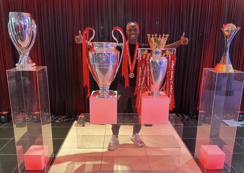 a thread of pictures of everyone with the trophy.