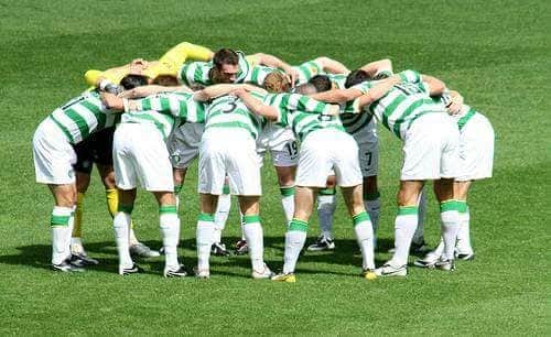 BarbaraMcMahon8's tweet photo. Today sees the 25th birthday of the Huddle so Happy birthday to the Huddle π₯°π₯°β½οΈβ½οΈπππππ xxx xxx #letsalldothehuddle
@CelticFC https://t.co/9x0rHdHjTx
