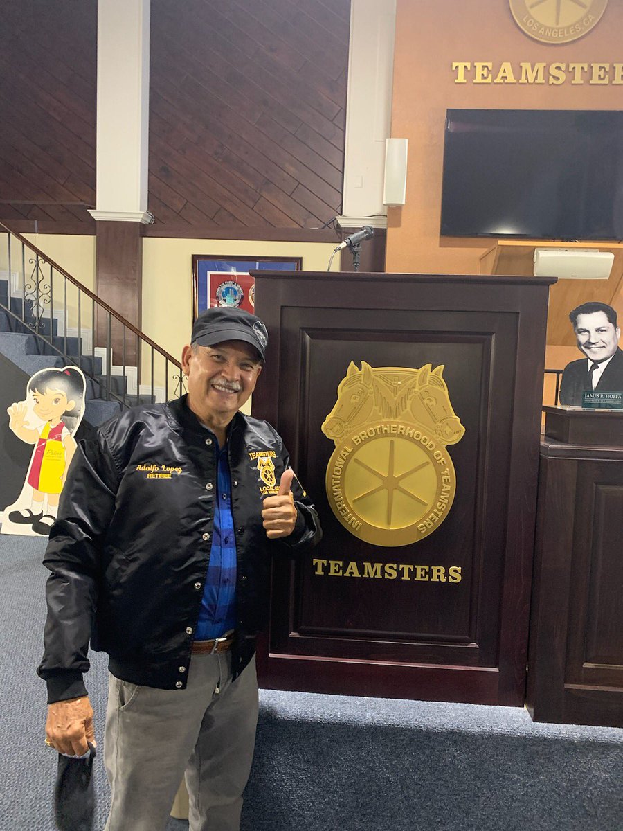 Teamster630's tweet photo. Retirement π¨
Congratulations brother Adolfo Lopez. Retired after 26 years from SGWS Southern Glazerβs Wine & Spirits. ππΌππΌ enjoy brother π£
#teamsters630 #retirement #unionservice #beatcovid19 https://t.co/Ycl1GpBWnS