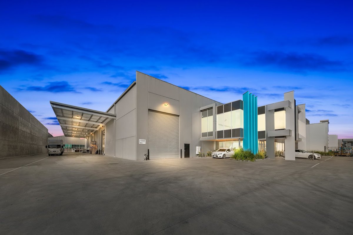 STRE_Commercial's tweet photo. STRE Commercial presents 3,122sq Warehouse at 61 Assembly Dve Dandenong South 3175 

https://t.co/kOw3BJe77F https://t.co/SiMGa9XYUv