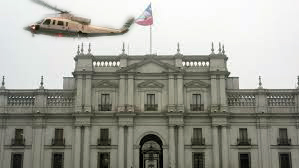Navarro "si Piñera aplica el veto tendrá que arrancar en helicóptero de La Moneda igual que de la Rua en Argentina" 😬😂 #SenadoresVotenXElPueblo