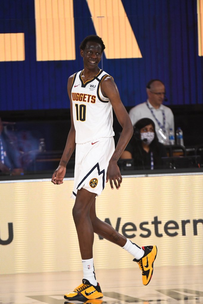 NBAKicks's tweet photo. 💪 @BolBol made his NBA debut in the ‘Bruce Lee’ Nike Kobe 5! #NBAKicks #WholeNewGame https://t.co/VZk0Zmx6cR