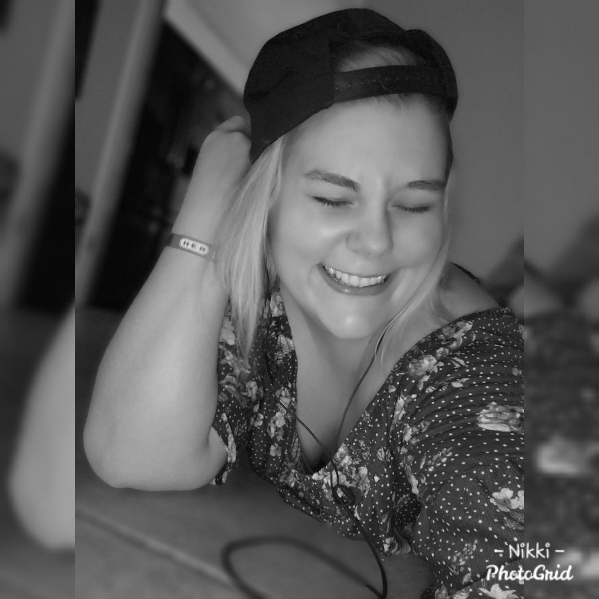 nikkigummibear's tweet photo. Live a colorful life with colorful hair  .. blonde hair dont care  #lovethiscolor #beyou #smile #happyhairhappylife #LookThisgorgeous https://t.co/LE6DGZLbq4