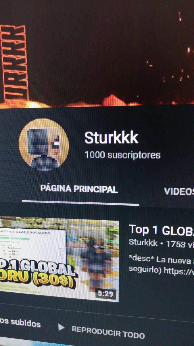CARBUxd's tweet photo. @sturkfps  Felicidades por los 1000 subs bro https://t.co/ykP4AysBRt