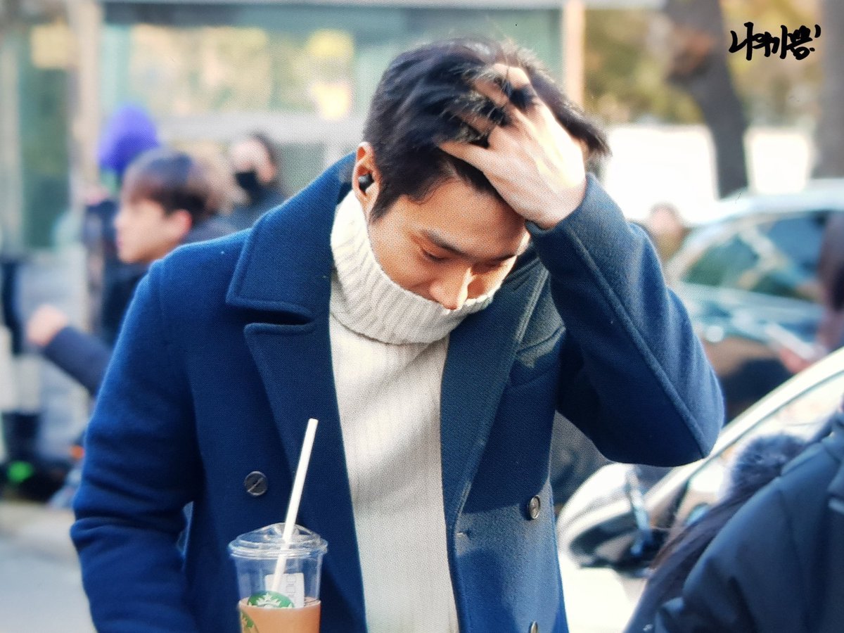 [THREAD] in admiration of choi siwon’s hands