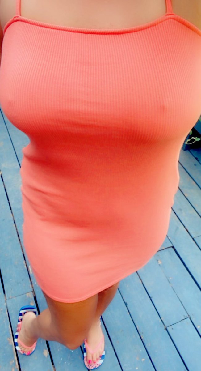 medic_sarcastic's tweet photo. Sundresses are my favorite part of summer! 💋 
#SummerTreats #MillerLite #Koozie #DidYou #TakeYour #MedsToday #Summer2020 https://t.co/EA3mFAWUcL